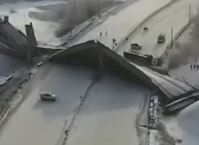 В Оренбурге два человека пострадали при обрушении моста