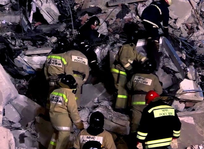 Число погибших при обрушении дома в Магнитогорске возросло до 37