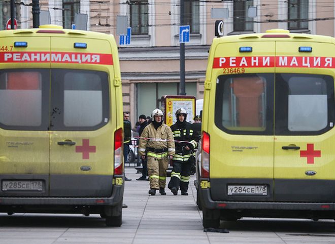 МЧС: после теракта в метро Петербурга госпитализирован 51 человек