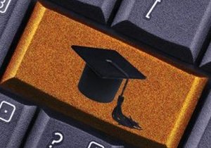 Онлайн-образование в России могут приравнять к очному
