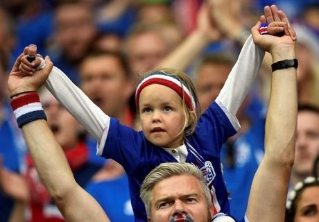 Франция разгромила Исландию и вышла в полуфинал Евро