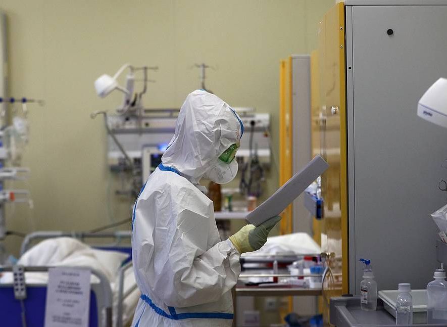 Вторая волна пандемии в России достигнет пика в середине ноября