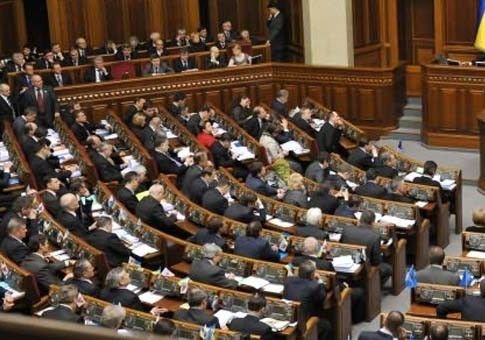 Рада приняла в первом чтении закон о санкциях против РФ