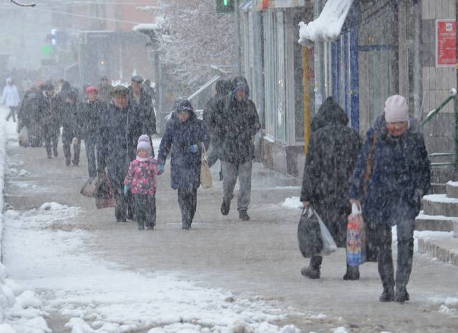 МЧС предупредило рязанцев о мокром снеге и гололедице