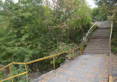 Лестницу на Бутырках и мост в Соколовке отремонтируют