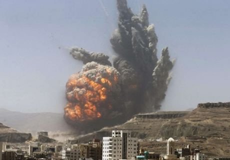 В результате взрыва в Йемене погибли 10 человек