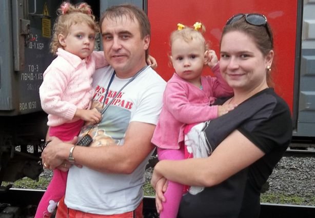 Рязанская пара проехала 8 тыс. км, чтобы забрать своих дочек