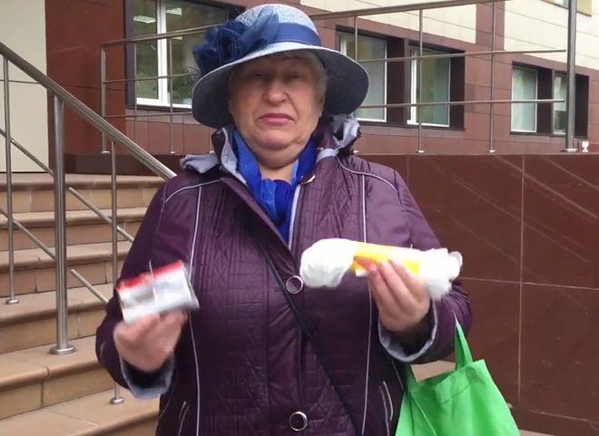 Новосибирская пенсионерка подарила министру мыло и веревку