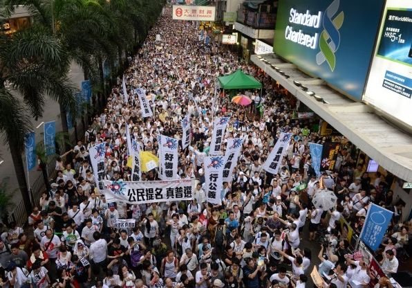 В Гонконге задержали двух лидеров протестов