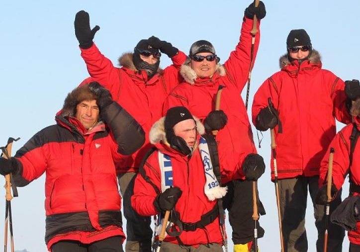 Молодежную полярную экспедицию доставили в Москву