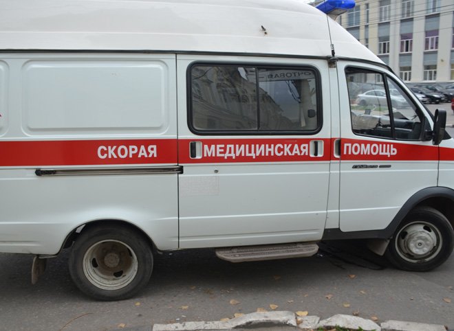 В России предложили разрешить МЧС и скорой помощи таранить припаркованные машины