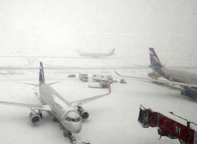 «Аэрофлот» отменил более 130 рейсов в выходные из-за непогоды