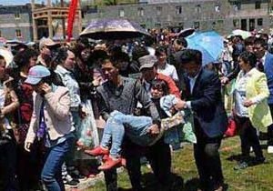 На празднике цветов в Китае пострадали почти 50 человек