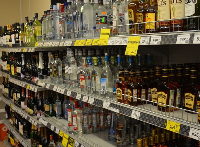 Миндзрав подготовил законопроект о повышении возраста продажи алкоголя