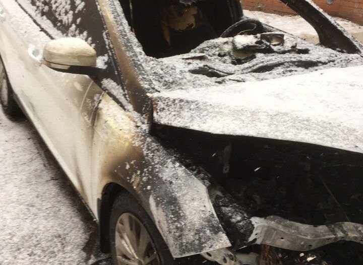 Ночью в Рязани сгорели два автомобиля
