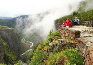 В Норвегии туристка из России упала в водопад