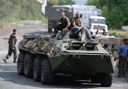 Киев начал отводить артиллерию от ЛНР и ДНР
