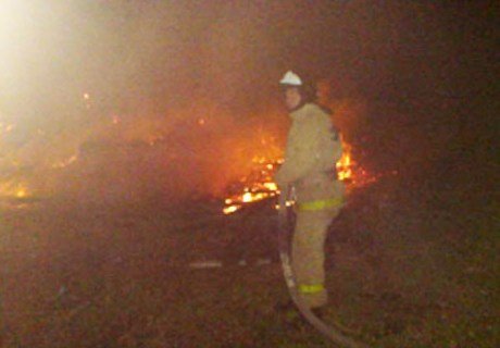 В Михайловском районе тушили пожар в жилом доме