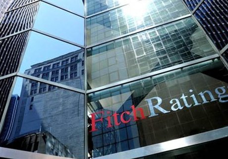 Fitch понизило кредитный рейтинг  России до «негативного»