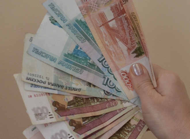 Рязанская компания выплатила работникам зарплату меньше МРОТ