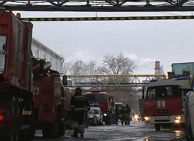Крупный пожар на химзаводе в Щелково сняли с коптера