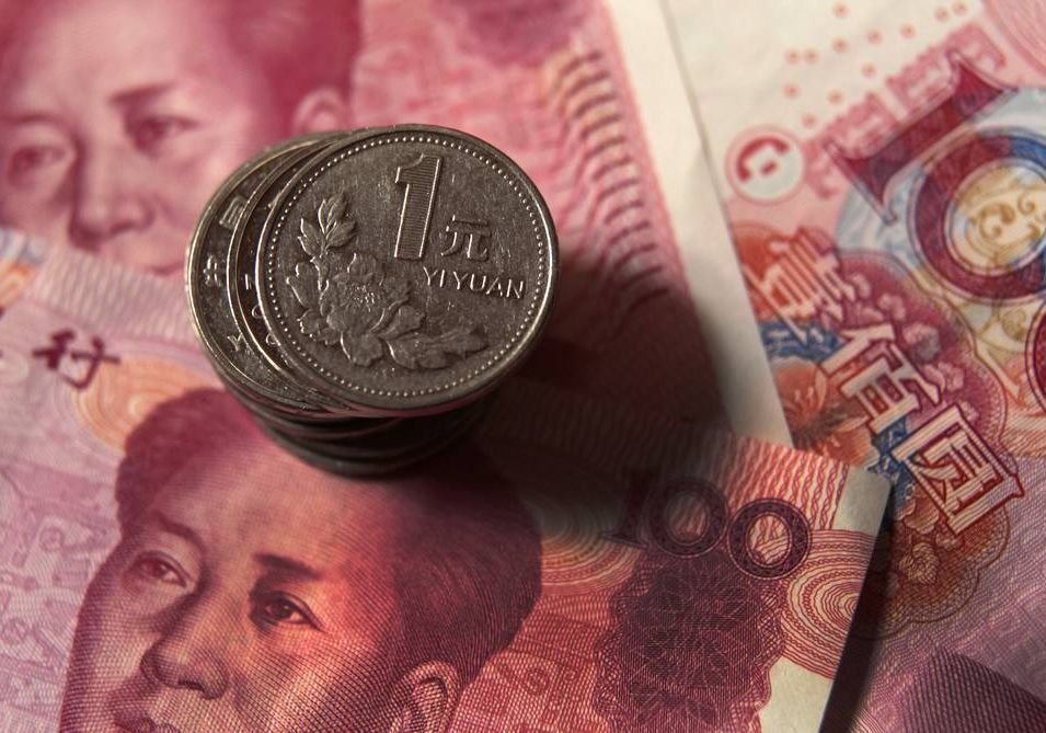 ЦБ: девальвация юаня укрепит рубль