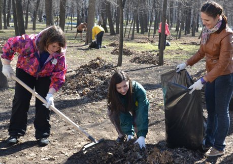 В Рязани очищено от мусора более трех тысяч дворов