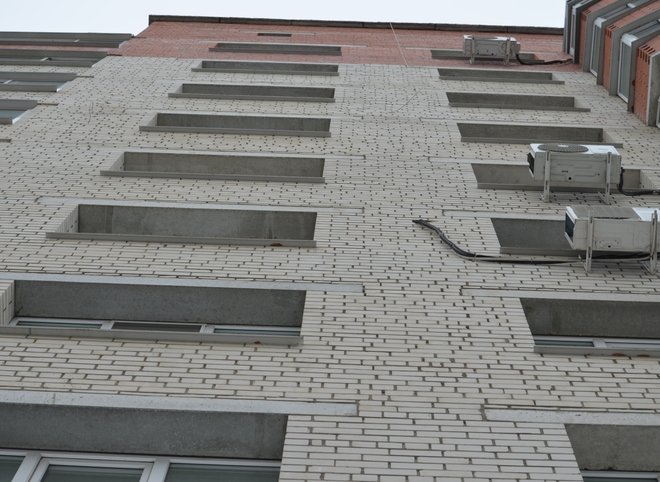 В Рязани 19-летний юноша упал с крыши 9-этажки