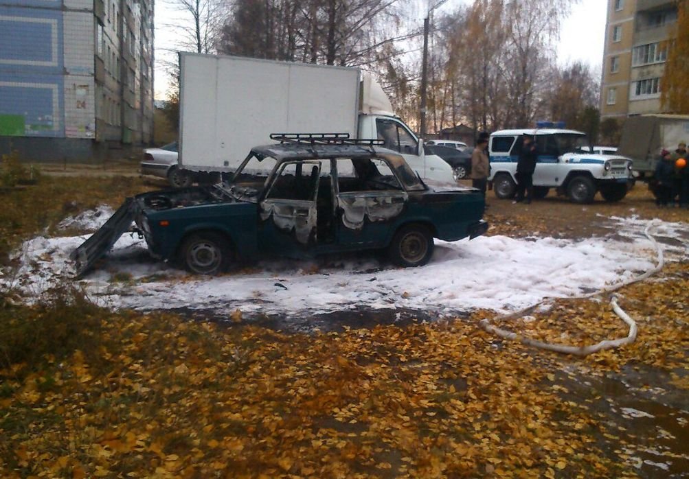 В Рязани на улице Зубковой сгорел автомобиль