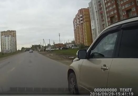 Водители не поделили дорогу на улице Большой (видео)