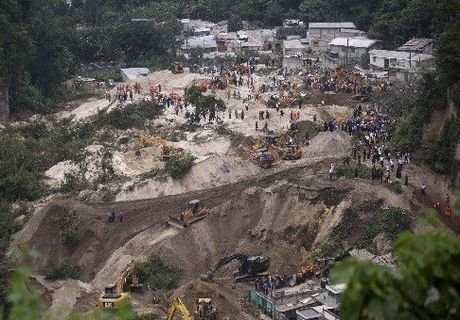 В Гватемале из-за схода оползня погибли 215 человек