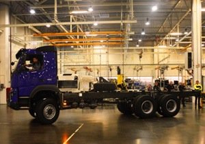 Volvo останавливает конвейер в Калуге и сокращает персонал