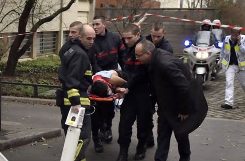 В Париже в связи с терактом поднят уровень опасности
