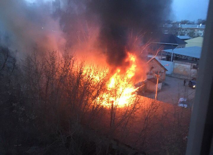 В Рязани произошел крупный пожар на складе