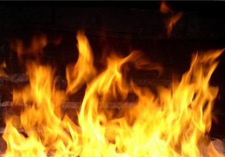 Рязанские пожарные спасли из огня трех человек