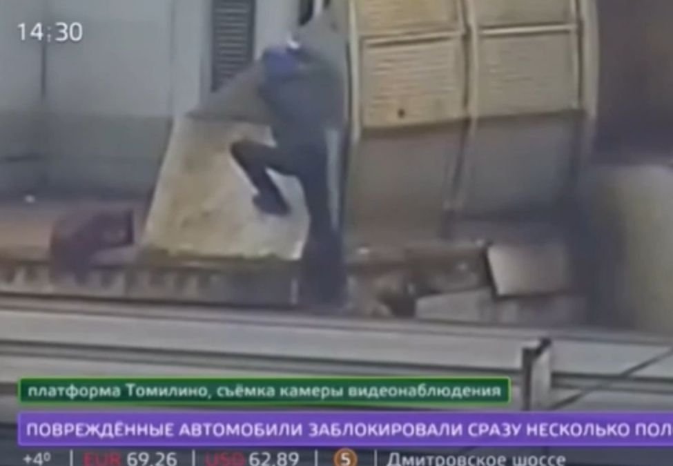Электричка Москва-Рязань сбила мужчину (видео)