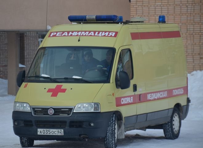 В Госдуме предложили пожизненно лишать прав за непропуск скорой помощи