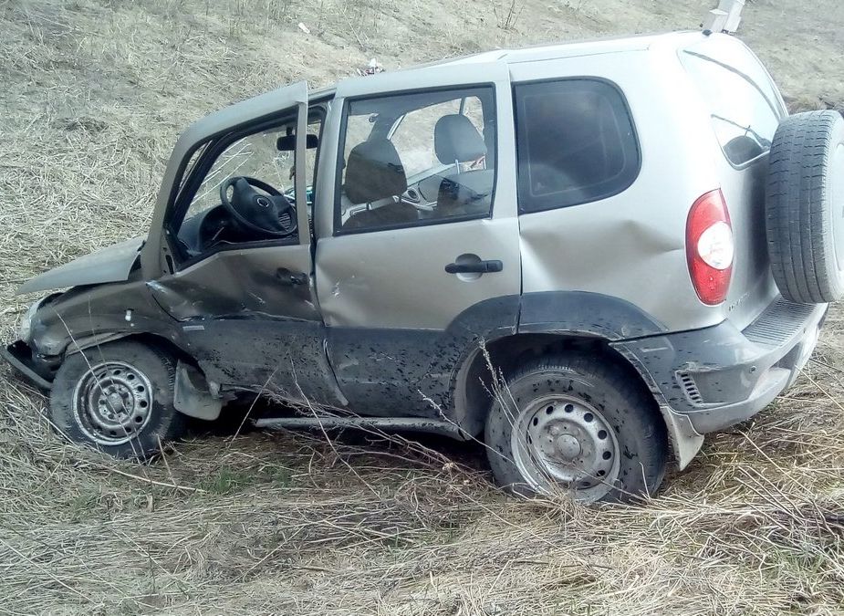 Женщина-водитель «Нивы» устроила аварию на трассе Рязань-Ряжск