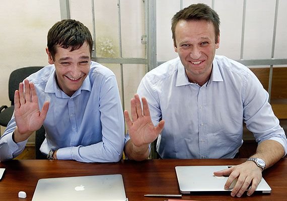 Прокуратура просит суд посадить Навального на 10 лет