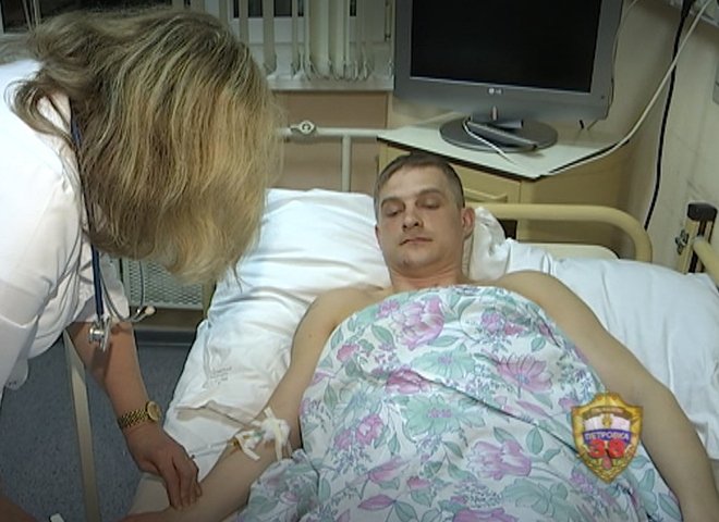 Раненный на митинге в Москве полицейский рассказал о нападении