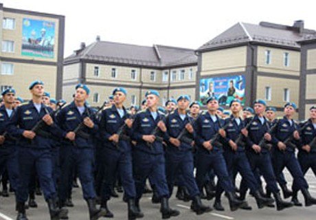 Более 1200 курсантов Рязанского училища ВДВ приняли присягу
