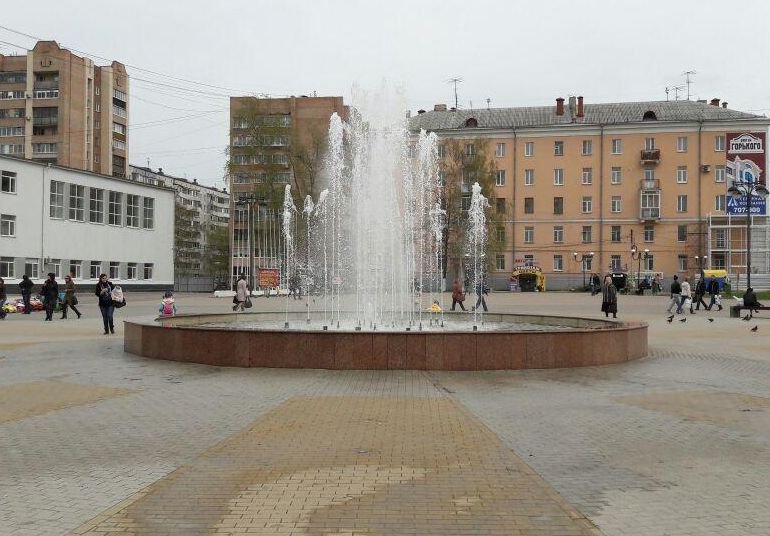В Рязани запущен фонтан на площади Победы
