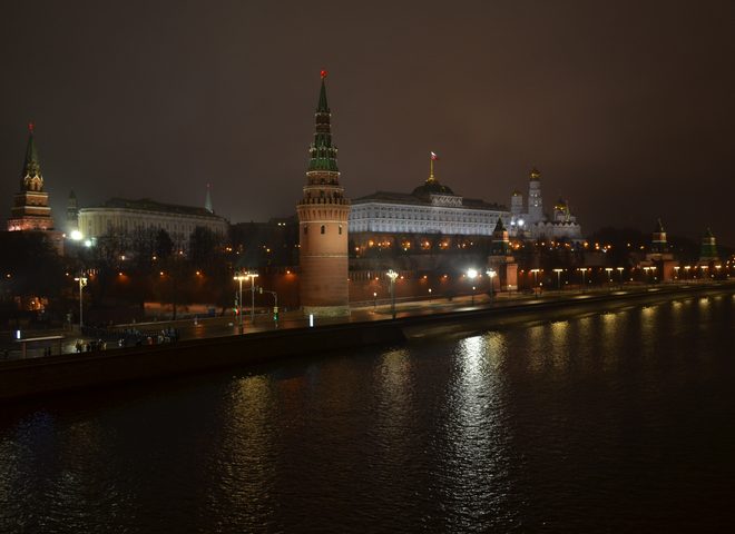 СМИ: в Кремле собираются уволить шесть губернаторов