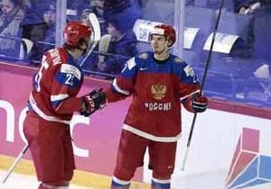 Россия досрочно вышла в плей-офф молодежного ЧМ по хоккею