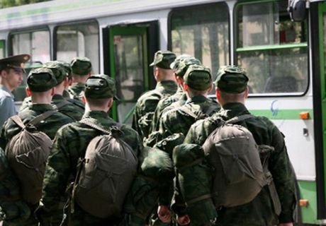 Под Владимиром перевернулся автобус с военными