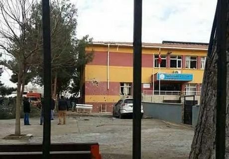 В Турции в здании школы произошел взрыв