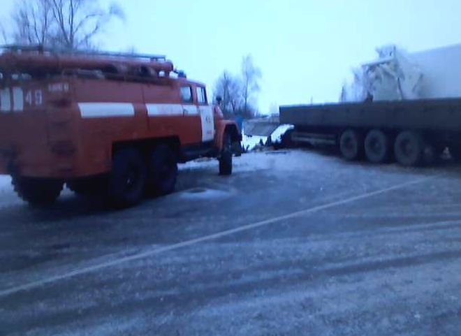 В ДТП в Шиловском районе пострадали водители грузовиков