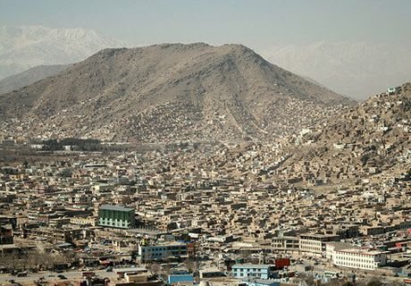 В Афганистане неизвестные обстреляли школу