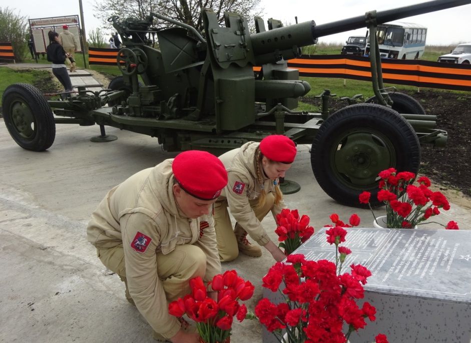 Рядом с памятником Дарье Гармаш открыли военно-исторический комплекс «Рубеж»