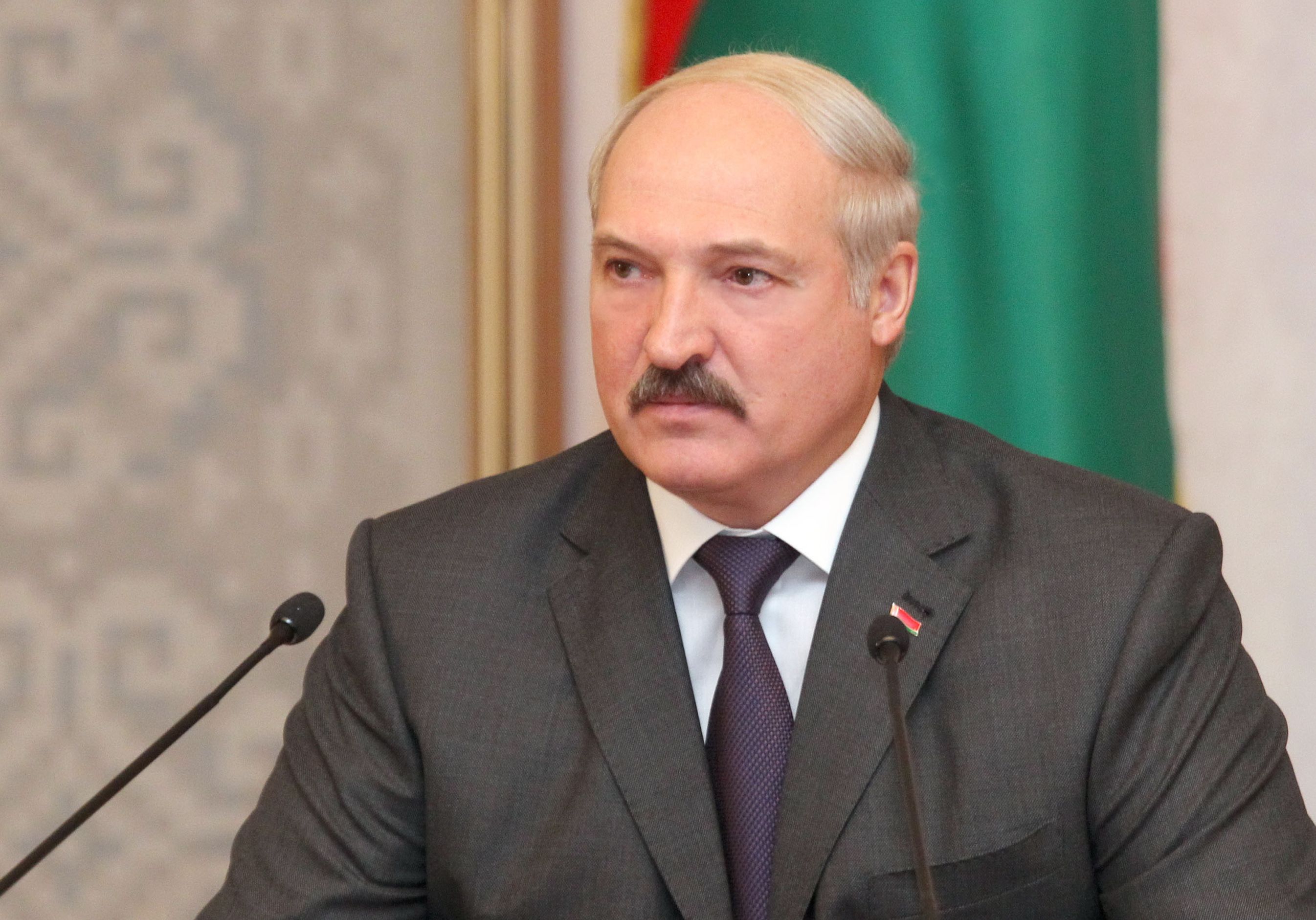 Лукашенко объявил всеобщую мобилизацию на уборку хлеба